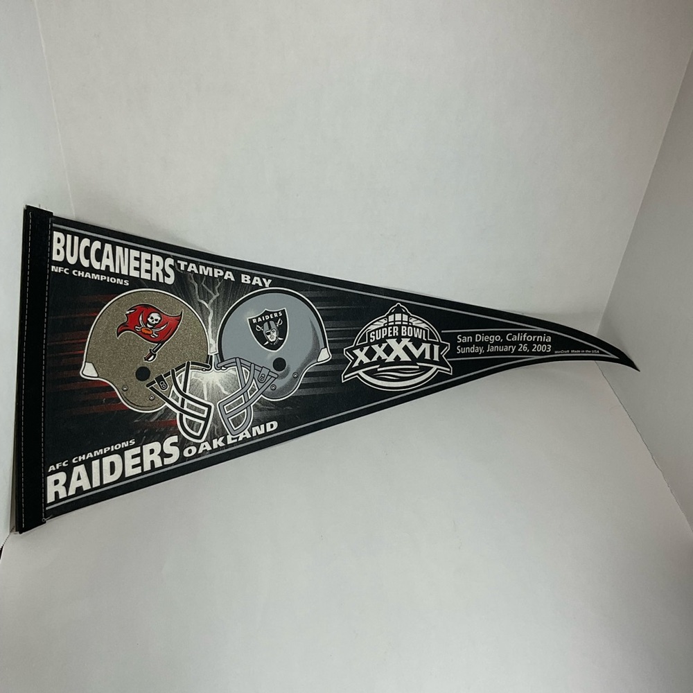 NFL Buccaneers Raiders Vintage 2003 Super Bowl XXXVII Logo Football Pennant